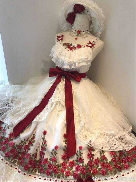 Gaun Abad Pertengahan, Short Cake, Old Fashion Dresses, Kawaii Fashion Outfits, Kawaii Dress, Fairytale Dress, Fantasy Dress, Fancy Outfits, Kawaii Clothes