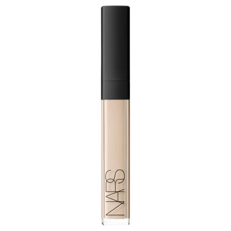 Diy Concealer, Nars Concealer, Age Rewind Concealer, Nars Radiant, Born This Way Concealer, Radiant Creamy Concealer, Minimalist Makeup, Nars Radiant Creamy Concealer, Makeup List