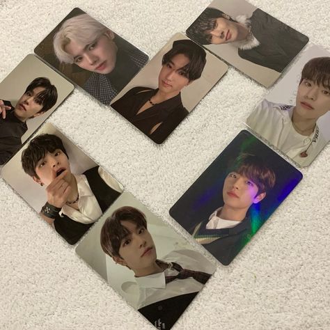 Photocard Inspo Kpop, Photocard Collection Aesthetic, Collector Aesthetic, Photocards Ideas, Photocards Aesthetic, Photocard Ideas, Photocard Aesthetic, Skz Photocards, Kpop Photocards