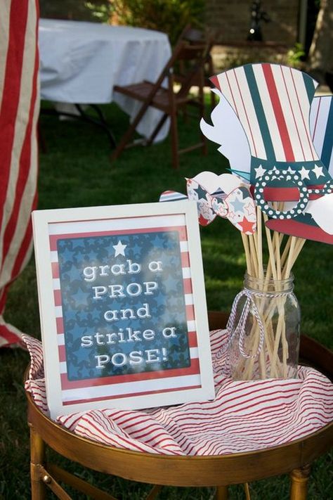 100 Red, White and Blue 4th of July Wedding Ideas – Page 2 – Hi Miss Puff 4th Of July Wedding Ideas, 4th Of July Photo Booth, July Wedding Ideas, 4th Of July Wedding, 4th Of July Wallpaper, Fourth Of July Cakes, 4th Of July Photos, Wedding Theme Ideas, 4th Of July Parade