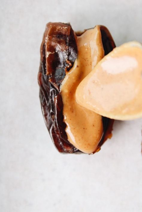 Dates And Peanut Butter, Peanut Butter Stuffed Dates, Peanut Butter Dates, Dates Peanut Butter, Sunbutter Cookies, Eating Dates, Peanut Butter Protein Cookies, Peanut Butter Dip, Stuffed Dates