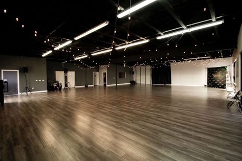 Dance Studio Lights, Dance Studio Lobby Design, Warehouse Dance Studio, Singing Room, Mansion Dance Studio, School Lighting, Ballroom Dance Studio, Dance Studio Design, Dance Studio Decor