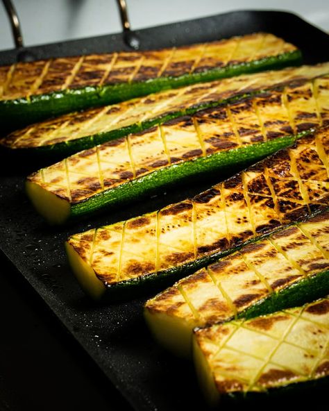 Six pieces of grilled zucchini Grilling Zucchini On Grill, Zucchini Grilled Recipes, Zucchini Recipes Grilled, Grill Zucchini, Grilled Zucchini Salad, Mediterranean Zucchini, Zucchini Grilled, Berry French Toast Casserole, Grilled Zucchini Recipes