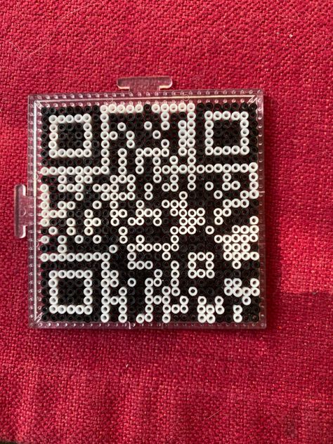 Striped Perler Bead Ideas, Perler Bead Qr Code, Qr Code Perler Beads, Funny Perler Beads Ideas, Pearl Beads Pattern Pixel Art, How To Iron Perler Beads, Big Perler Beads Ideas, Perler Bead Diy, Useful Perler Bead Projects