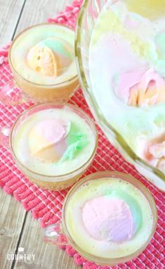 Best Sherbet Punch Recipe, Holiday Party Punch, Bridal Shower Punch, Juice Ideas, Sherbet Punch Recipes, Shower Punch, Sherbet Punch, Frozen Limeade, Raspberry Sherbet