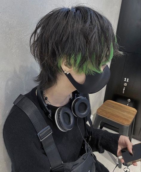 Short Hair With Green Underneath, Dyed Wolfcut, Asian Wolf Cut, Side Parted Hairstyles, Wolfcut Men, Green Dyed Hair, Green Hair Men, Emo Hair Color, Curly Wolf Cut