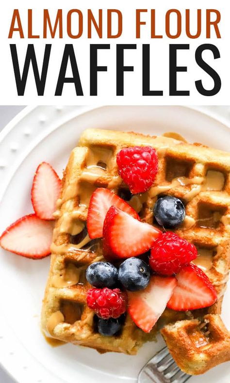 Almond Flour Waffles Almond Flour Waffle Recipe, Almond Flour Waffles, Almond Flour Pancakes, Healthy Waffles, Waffle Ingredients, Waffles Easy, Gluten Free Waffles, Pancake Maker, Waffle Recipe