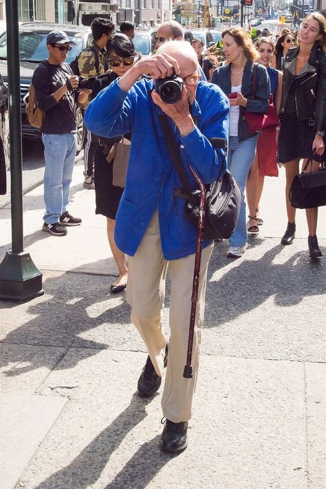 Lynn Yaeger, Bill Cunningham, New York Landmarks, Photography Names, Fashion Jobs, Kate Middleton Outfits, Fashion Calendar, People Of Interest, Fashion Moments