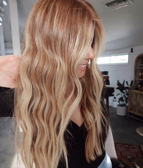 Cute Back To School Hairstyles, Copper Blonde Balayage, Red Hair With Blonde Highlights, Copper Blonde Hair, Red Blonde, Summer Blonde Hair, Red Blonde Hair, Hair Dye Ideas, Strawberry Blonde Hair Color