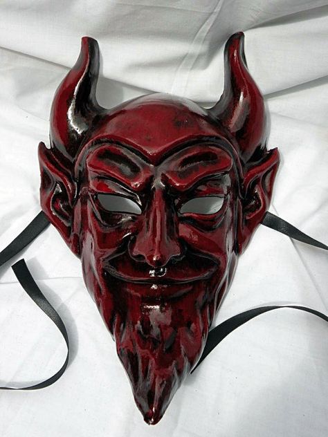 Devil mask.made in paper mache' wearable Diy Halloween Masks, Devil Mask, Art Journal Prompts, Horror Decor, Pagan Art, Mask Masquerade, Lace Mask, Dark Images, Venetian Masks