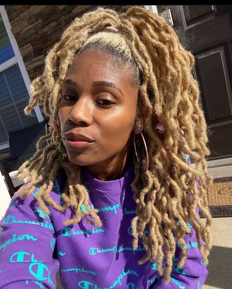 Blonde Locs, Dyed Dreads, Thick Locs, Blonde Dreadlocks, Hair Movement, Blonde Dreads, Natural Hair Movement, Twa Hairstyles, Brown With Blonde Highlights