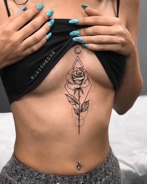 Tattoo Ideas Female Design, Heart Key Tattoo Designs, Tattoo Ideas Beautiful, Pinapple Tattoos, Between Breast Tattoo, Remember Tattoo, Love Tattoo Ideas, Little Heart Tattoos, Many Tattoos