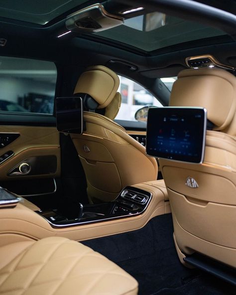 Mercedes Maybach Interiors, Maybach S680 V12, Mercedes Maybach S600, Rockstar Lifestyle, Delivery Pictures, Travel Pictures Poses, Mercedes Maybach, Blood Art, Pictures Poses