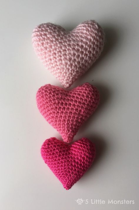 5 Little Monsters: Crocheted Puffy Hearts Free Heart Crochet Pattern, Stuffed Hearts, Crocheted Hearts, Crochet Valentines, Crochet Hearts, Crochet Heart Pattern, Knit Crochet Patterns, Valentines Crochet, Crochet Work