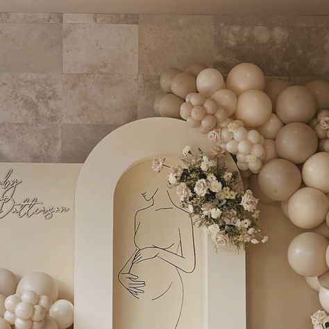 c r e a t e & i n f l a t e on Instagram: "The neutral baby shower backdrop of our dreams 💭 . . . . . #baby #babyshower #babyshowers #babyshowerideas #babyshowerdecor #babyshowerbackdrop #babyshowerballoons #balloons #balloonstylist #balloongarland" Baby Shower Backdrop Simple, Neutral Baby Shower Backdrop, Baby Shower Neutral, Baby Backdrop, Shower Backdrop, Baby Shower Backdrop, Brown Walls, Neutral Baby Shower, Baby Sprinkle