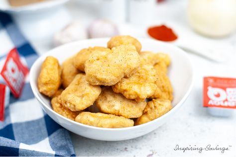 Chicken Mcnuggets Recipe, Mcnuggets Recipe, Homemade Mcdonalds, Nugget Recipes, Popcorn Chicken Recipe, How To Make Popcorn, Chicken Nugget Recipes, Chicken Nugget, Popcorn Chicken