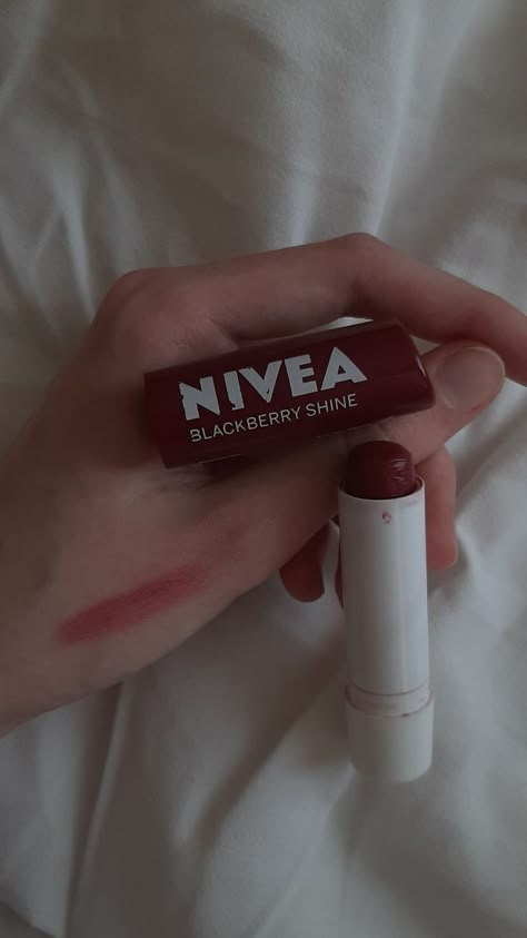 Nivea Blackberry Lip Balm, Nivea Blackberry Shine, Labello Cherry, Labello Lip Balm, Nivea Lip Balm, Cherry Lip Balm, Color Lip Balm, Lipgloss Lips, Best Lip Balm