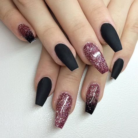 +14 Top Black And Pink Glitter Nails Pedicure Art, Acrylic Nails Natural, Matte Acrylic Nails, Black Nails With Glitter, Nails With Glitter, Matte Black Nails, Black Acrylic Nails, Pumpkin Nails, Matte Nails Design