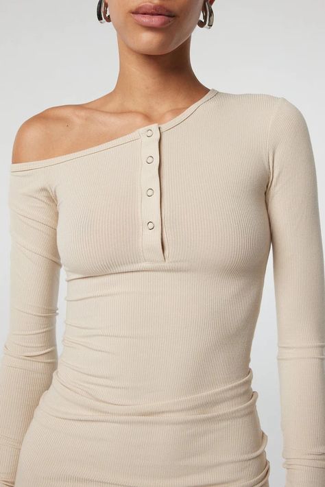 Cruise/Resort 2024 | The Line by K Henley Shirt Women, The Line By K, Line By K, Womens Henley, Solid Clothes, Off Shoulder Tops, Casual Streetwear, Casual Tee, The Line