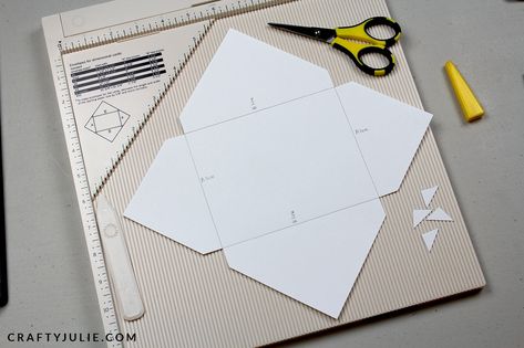 How to Make Your Own Envelopes and Cards · Crafty Julie Make Your Own Envelopes, Anniversary Verses, Making Envelopes, Diy Envelope Template, Homemade Envelopes, Envelope Liner Template, Envelope Tutorial, Heart Envelope, Envelope Pattern