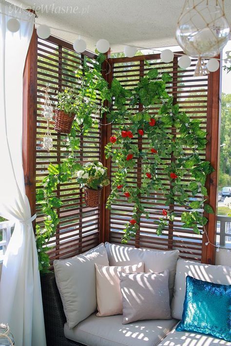 10 Ways to Transform Your Balcony Into an Irresistible Retreat – Designedly Yours! Klein Balkon Decor, Balcon Mic, Small Apartment Balcony Ideas, Beautiful Balcony, Condo Balcony, Apartment Balcony Garden, Balkon Decor, Small Balcony Garden, Small Condo