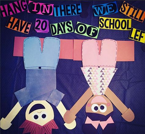 Cut out letters that say “Lets end the year with a bang!” and tape up the number of balloons as there is days left until summer. Each day have a student pop a balloon…I can just imagine there excitement as the days go by! Made by Kirsten Joy (a 2nd grade teacher.) She said “Every … Pta Bulletin Boards, Elementary Bulletin Boards, Amy Lemons, Summer Bulletin Boards, 2nd Grade Ideas, Classroom Door Ideas, Spring Bulletin, Spring Bulletin Boards, Preschool Bulletin