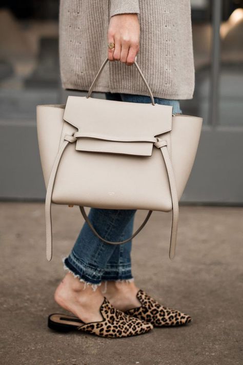 Celine Belt Bag #styleblogger #TTD #neutrals Neutral Bags, Kate Spade Knott, Celine Belt, Woman Belt, Celine Belt Bag, Tote Bag Luxury, Neutral Bag, Waist Purse, Bags Trendy