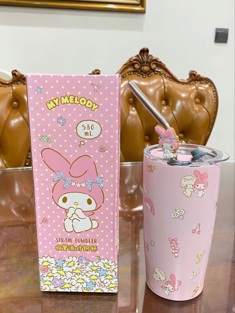 #sanrioaesthetic/ #kawaii/ #sanrio/ #hellokitty Sanrio Tumbler, Hello Kitty Bottle, Sanrio Stuff, Kawaii Sanrio, Minnie Birthday, Tumbler With Straw, Hello Kitty, Tumbler, Kitty