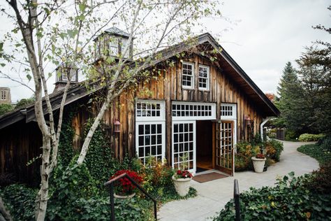 The Barn | The Red Lion Inn Neutral Wood Tones, Red Lion Inn, Massachusetts Wedding Venues, Boston Wedding Venues, Décor Table, Style For Wedding, Barn Wedding Inspiration, Hillside House, Massachusetts Wedding