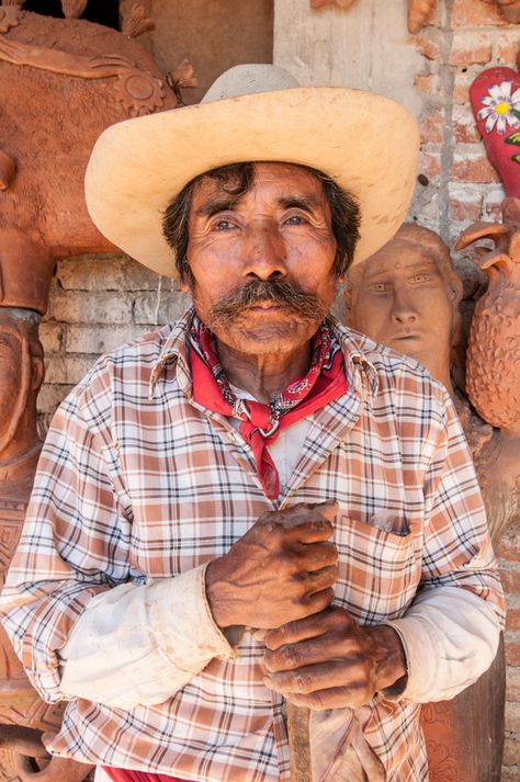 Jose Garcia Antonio - has lost his sight yet still produces beautiful pottery. Mexico Magic photos by John Running. Mexico People, Antonio Garcia, Mexican People, Side Portrait, Hispanic Culture, Mexican Men, Mexico Art, Beautiful Pottery, Anatomy Poses