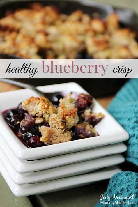 Cast Iron Blueberry Crisp Blueberry Crisp Recipe, Amazing Dessert Recipes, Blueberry Crisp, Money Saving Recipes, Living On A Dime, Blueberry Crumble, Healthy Blueberry, Delectable Desserts, Berries Recipes