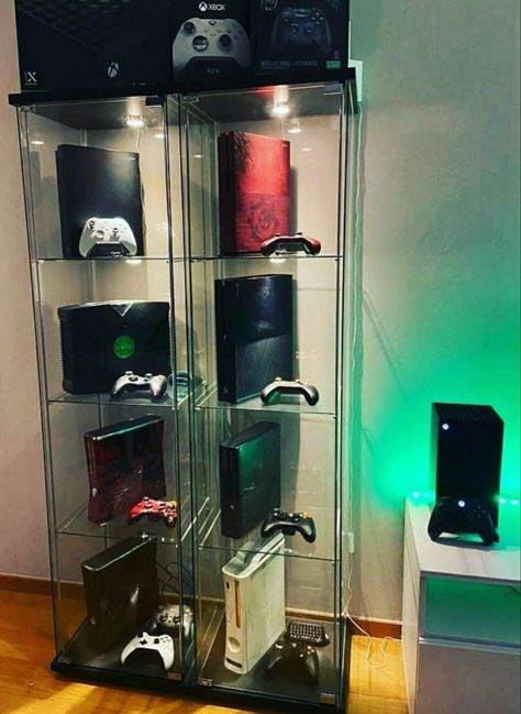 Game Console Collection Display, Display Game Consoles, Console Display Ideas, Gaming Collection Display, How To Display Video Games, Video Game Shelves, Playstation Display, Video Game Console Display, Game Console Display