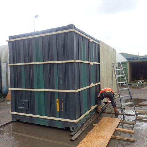 Shipping Container Siding Ideas, Container Cladding Ideas, Shipping Container Cladding, Container Cladding, Wood Clad Shipping Container, Ship Container Office, Container Garage, Container Construction, Shipping Container Sheds