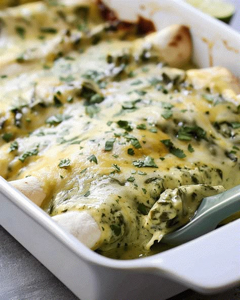 Creamy Poblano Chicken Enchiladas - Recipes, Tasks & Tools Creamy Poblano Chicken Enchiladas, Chicken Poblano Recipes, Chicken And Poblano Recipes, Poblano Chicken Enchiladas, Creamy Poblano Chicken, Poblano Recipes, Chicken Poblano, Enchiladas Recipes, Poblano Chicken