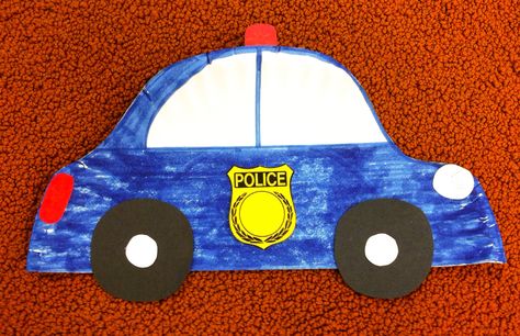 Community Hero Police Car Craft. Made from half a paper plate.  Summer Reading Library Craft 2015. Police Car Art Preschool, Police Car Craft, Community Helpers Art, Police Crafts, Community Helpers Crafts, Community Helpers Theme, Community Helpers Preschool, Transportation Crafts, Cars Art