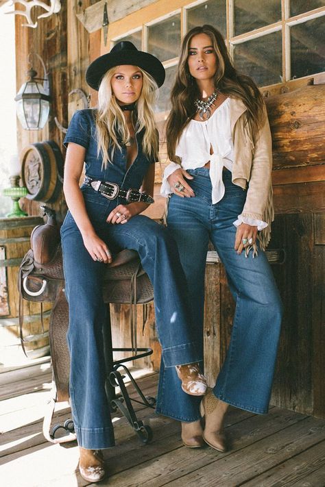 Cute Rodeo Outfits For Women, Cute Rodeo Outfits, Country Concert Outfit Winter, Concert Outfit Fall, Concert Outfit Winter, Boho Fall Outfits, Boho Styl, Wilde Westen, Mode Hippie