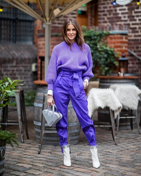 All purple from last week💜 📷 @thestyleograph Monochromatic Fashion, Color Combos Outfit, Winter Typ, Cool Winter, Copenhagen Fashion, Monochrome Fashion, Purple Outfits, Copenhagen Fashion Week, Fashion Design Sketches