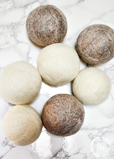 Thistlekeeping Dryer Balls Diy, Diy Dryer Balls, Diy Moss Ball, Laundry Balls, Diy Wool, Dryer Balls, Moss Balls, Diy Laundry, Wool Dryer Balls