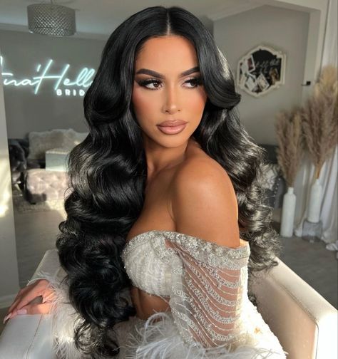 Prom Hair Simple, Pageant Hair And Makeup, Hollywood Glam Hair, Glam Bride Makeup, Hollywood Curls, Bridal Hair Down, Glam Wedding Makeup, Pageant Hair, Glam Bride