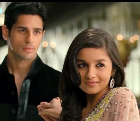 Alia And Varun, Playlist Covers Photos, Desi Love, Student Of The Year, Arjun Kapoor, Bollywood Couples, Vintage Bollywood, Indian Movies, Alia Bhatt