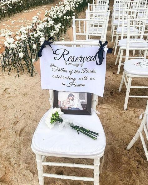 Wedding Memorial Chair, Reserved Seating Wedding, Wedding Remembrance, White Wedding Theme, Future Wedding Plans, Love Us, Cute Wedding Ideas, Wedding Chairs, Wedding Memorial