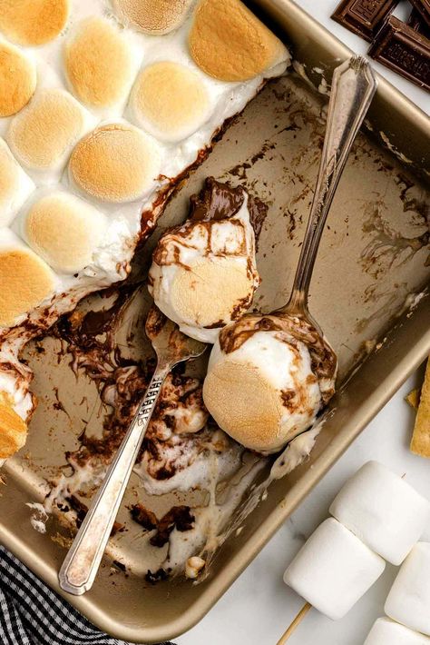 Indoor Smores Oven, S’mores Indoors, S’mores Inside, Inside Smores Ideas, Smores Indoors Ovens, S’mores At Home, Baked S’mores, S’mores Casserole, S’mores Bake