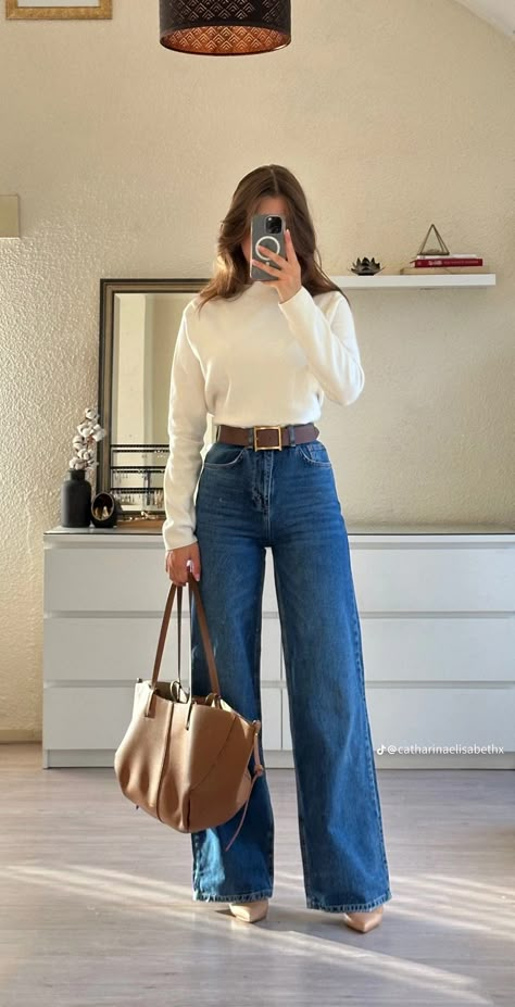 Elegantes Outfit Damen, Wide Leg Jeans Outfit, Work Fits, Casual Day Outfits, Stylish Work Outfits, Mode Inspo, Fall Winter 2024, Fall Fits, Looks Chic