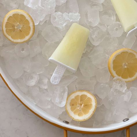 Lemonade Popsicles Homemade Outshine Bars, Outshine Fruit Bars Recipe, Outshine Popsicles, Fruit Bars Recipe, Outshine Fruit Bars, Lemon Popsicles, Lemonade Popsicles, Fruit Bars, Summer Popsicles