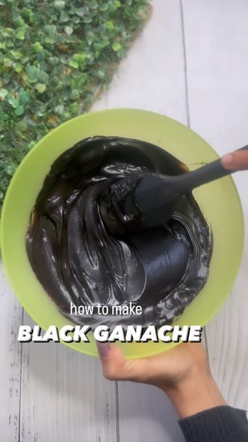 Latika | Gauhati Cake Artist on Instagram: "You should know this 👇🏻 ✅When making black chocolate ganache, it’s best to start with dark chocolate ganache. If you start with white chocolate ganache you will need A LOT of black food colouring to make it black. You’ll also make people’s teeth black 🤷🏻‍♀️ 👉🏻 Starting with dark chocolate ganache will mean you need to use much less colouring. The darker the chocolate you choose, the less black food colouring you will need to add. To make the blac Black Ganache Recipe, Black Chocolate Ganache, Colored Ganache, Black Ganache, Whipped Ganache, Dark Chocolate Ganache, Ganache Recipe, Cake Artist, White Chocolate Ganache