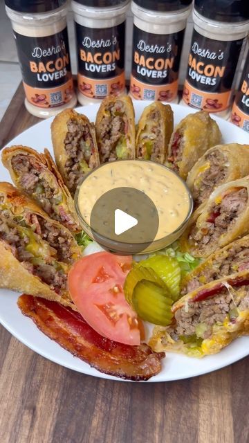 Cheeseburger Egg Rolls, Food Reels, Bacon Seasoning, Bacon Cheeseburger, Egg Roll, January 3, Foodie Food, Egg Rolls, Cheeseburger