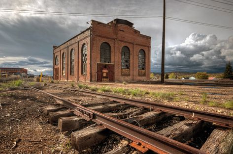 https://flic.kr/p/2gvDmXq | Evanston Railyard | Evanston, Wyoming Evanston Wyoming, Railroad Tracks, Wyoming, Train