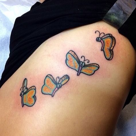 Bread And Butterflies, Disney Inspired Tattoos, Tattoo Disney, Disney Sleeve, Wonderland Tattoo, Geniale Tattoos, 1 Tattoo, Disney Tattoos, Piercing Tattoo