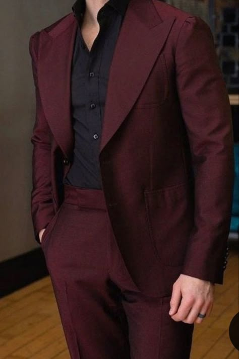 Wine Red Suit Men Prom, Dark Red Suits For Men, Men In Burgundy Suit, Banquet Suits For Men, Burgundy 3 Piece Suit Men, Black And Red Mens Formal, Men's Suit For Wedding, Red Suit Ideas For Men, Marron Suit For Men