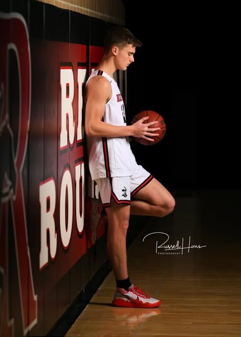 Basketball Senior Portraits, Male Senior Pictures Basketball, Sr Sports Pictures, Basketball Senior Picture Ideas For Guys, Senior Pictures Basketball Boys, Boys Basketball Team Pictures, Indoor Basketball Senior Pictures, Boys Basketball Photoshoot, Boy Senior Pictures Basketball